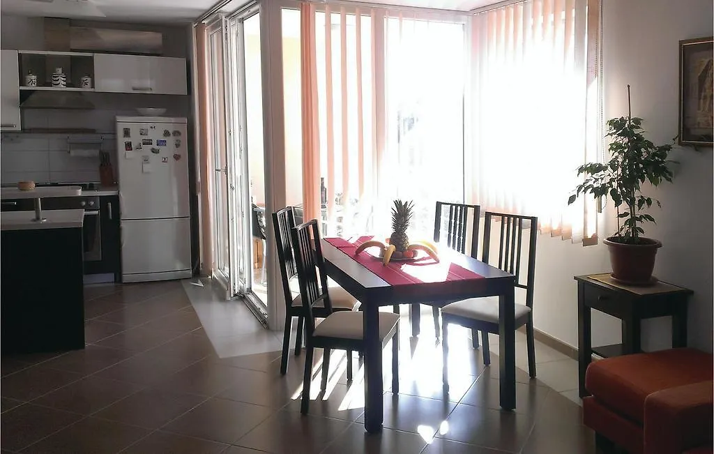 Apartment Romantika-1 By Interhome 罗维尼